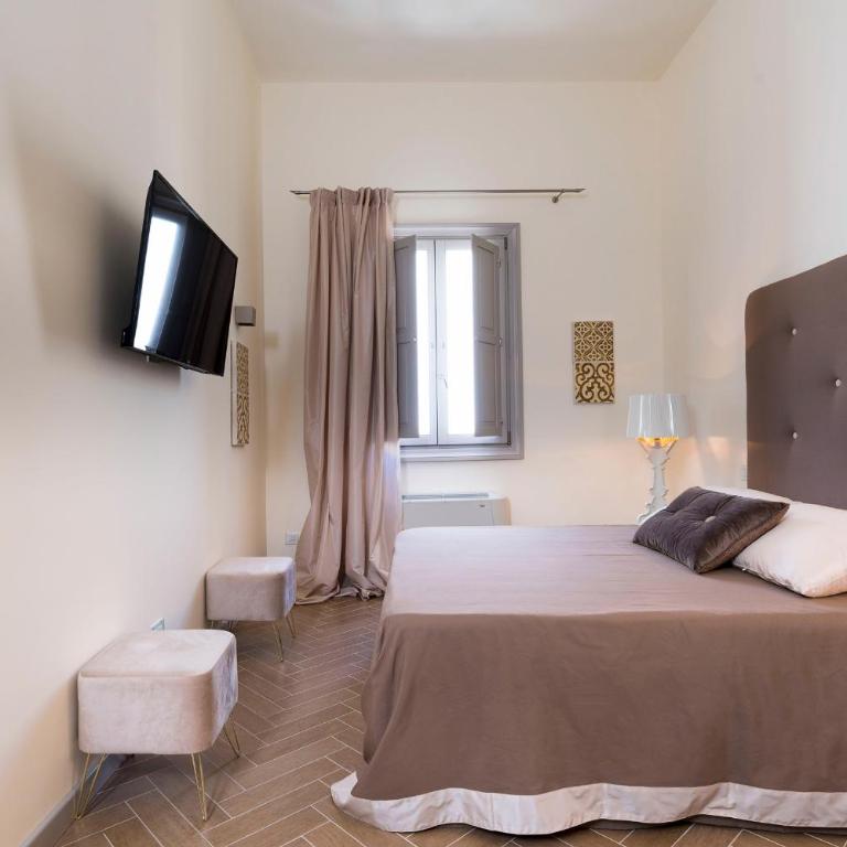 Dimora al Duomo - Three-Bedroom Apartment - 30