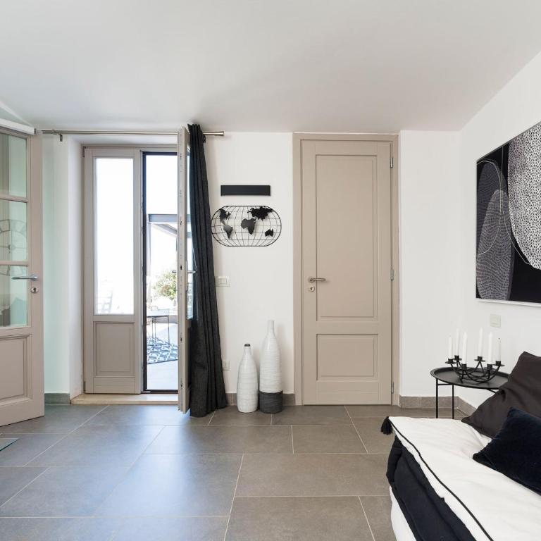 Dimora al Duomo - Three-Bedroom Apartment - 49