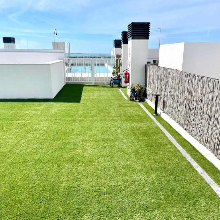 GATU PREMIUM Sandia Beach lujo junto al mar, parking y piscina común," Preferente mayores de 21 años y familias " - Apartamento con terraza - 33