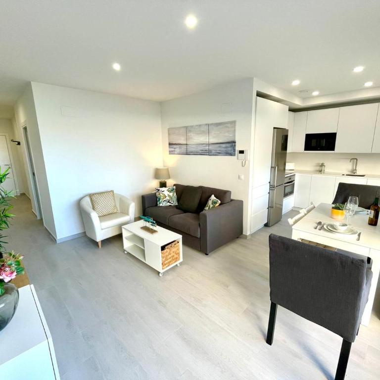 GATU PREMIUM Sandia Beach lujo junto al mar, parking y piscina común," Preferente mayores de 21 años y familias " - Apartamento con terraza - 45