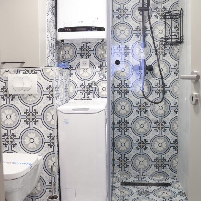 Apartments Srbija Waterfront - FREE PARKING - Deluxe Studio with Free Parking - 8