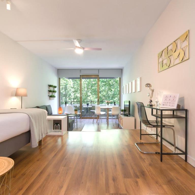 Paseo del Prado I - Estudio con Piscina y Terraza - Apartamento Estudio - 1