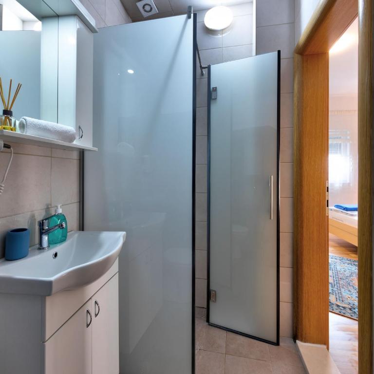 Villa Acapulco - Studio Apartment - 13