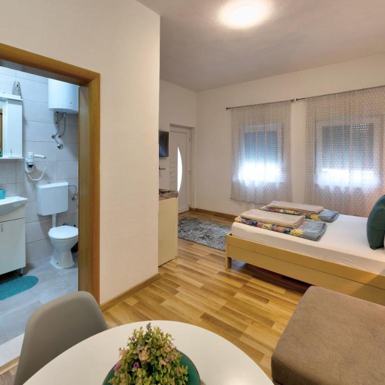 Villa Acapulco - Studio Apartment - 8