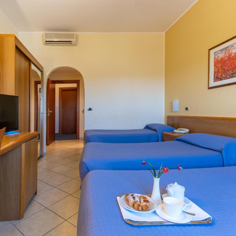 Hotel Relax - Camera Tripla - 1