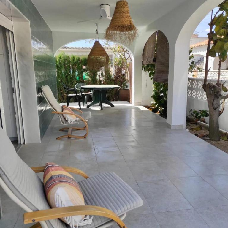 Casita moderna a escasos metros de Playa Terranova - Casa de 3 dormitorios - 1