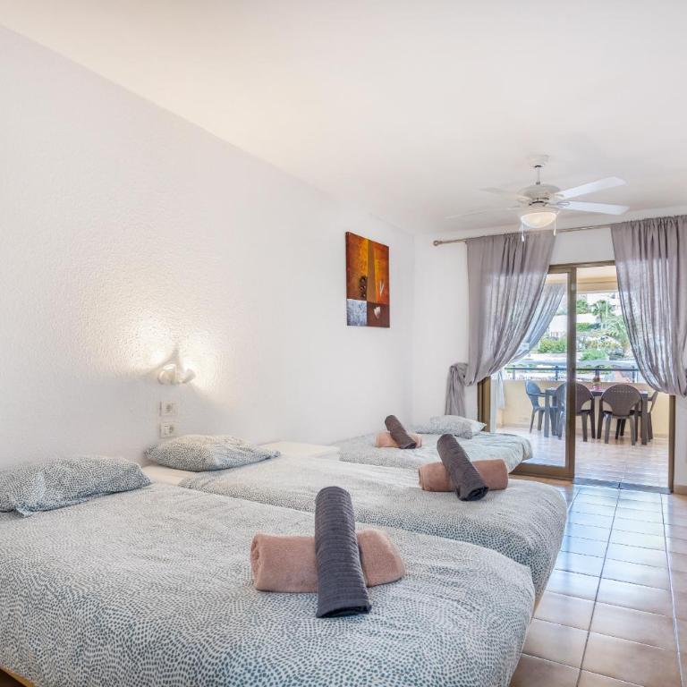 Castle Harbour Cozy Studio Heated Pool Los Cristianos LoveTenerife - Estudio con vistas a la piscina - 9