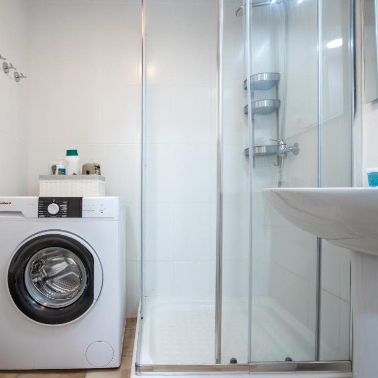 Castle Harbour Cozy Studio Heated Pool Los Cristianos LoveTenerife - Estudio con vistas a la piscina - 7