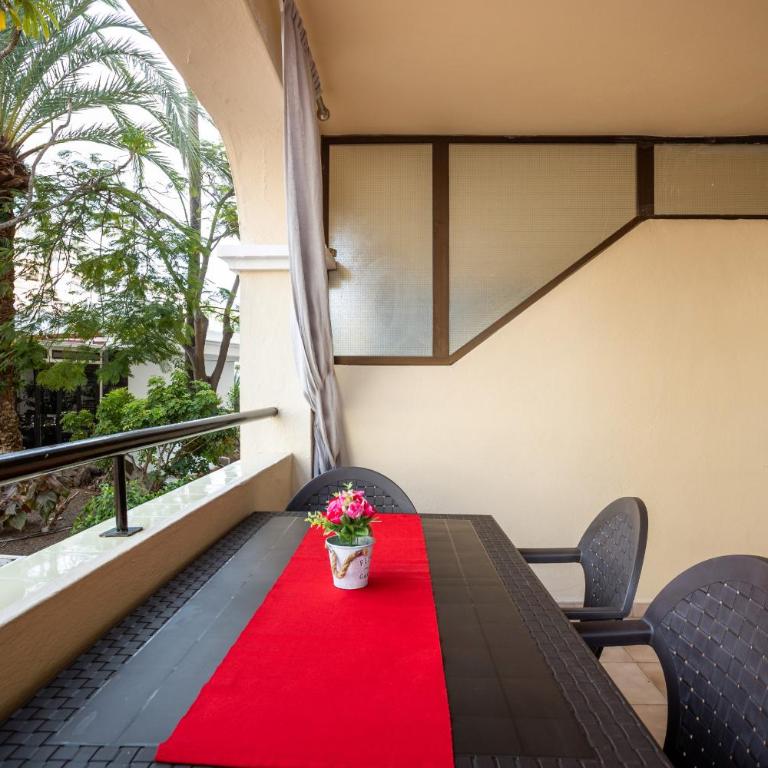 Castle Harbour Cozy Studio Heated Pool Los Cristianos LoveTenerife - Estudio con vistas a la piscina - 19