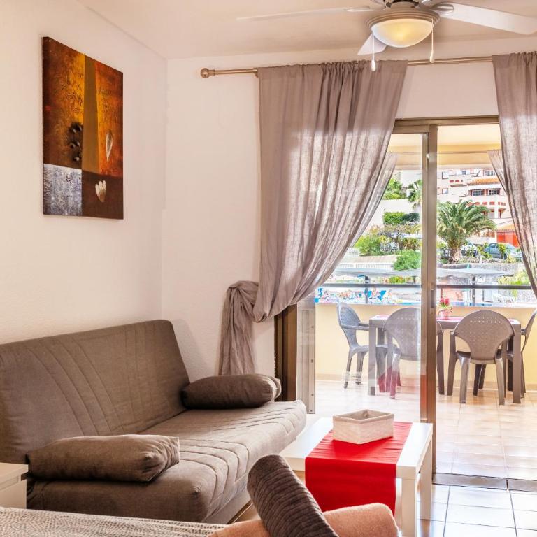 Castle Harbour Cozy Studio Heated Pool Los Cristianos LoveTenerife - Estudio con vistas a la piscina - 16