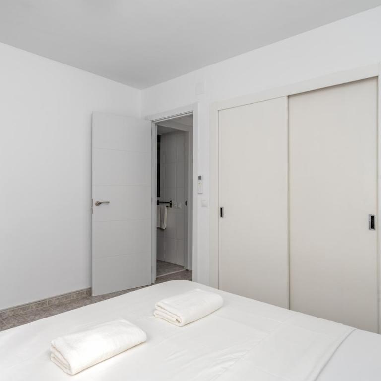Central flat with pool by Costarentals - Ref 171 - One-Bedroom Apartment - 6