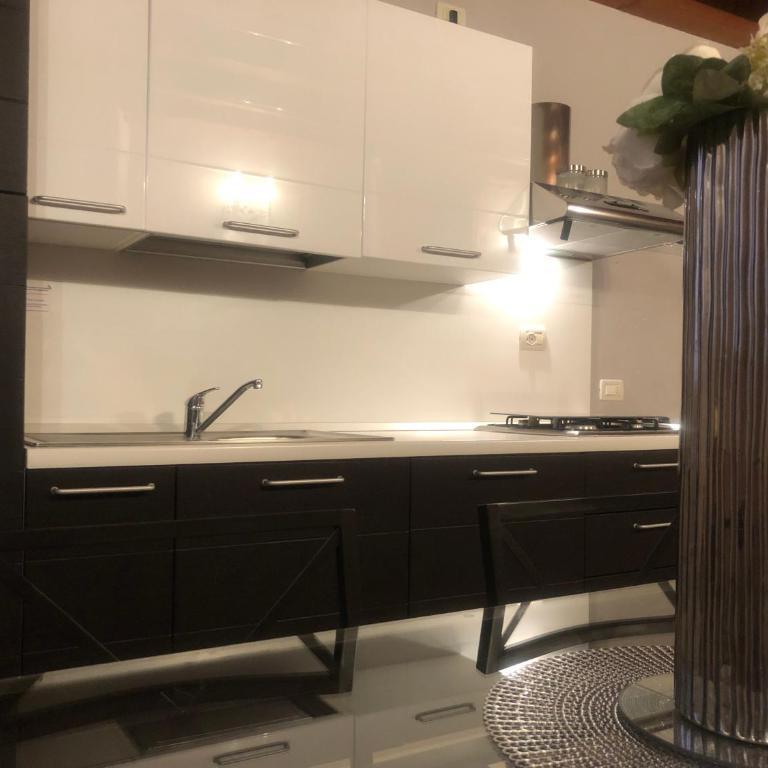 Villa Giotto Luxury Suite & Apartments - Appartamento con Balcone - 7