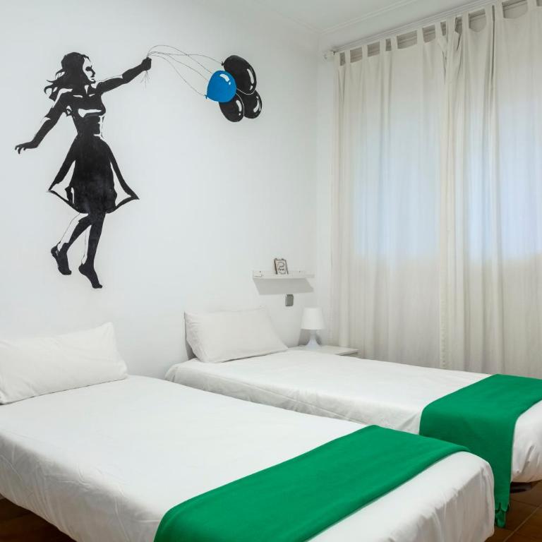 Monrooms Barcelona - Twin Room - 3