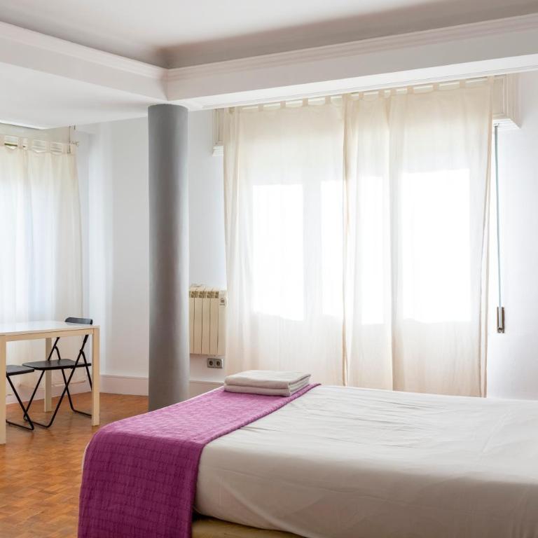 Monrooms Barcelona - Superior Double Room - 2