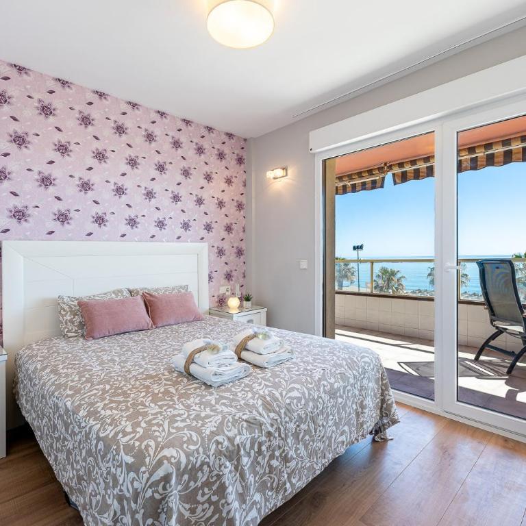 797 HOLIDAY RENTALS - Amplio piso con terraza en primera línea de playa - Apartamento con vistas al mar - 3