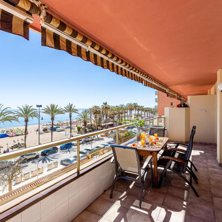 797 HOLIDAY RENTALS - Amplio piso con terraza en primera línea de playa - Apartamento con vistas al mar - 6