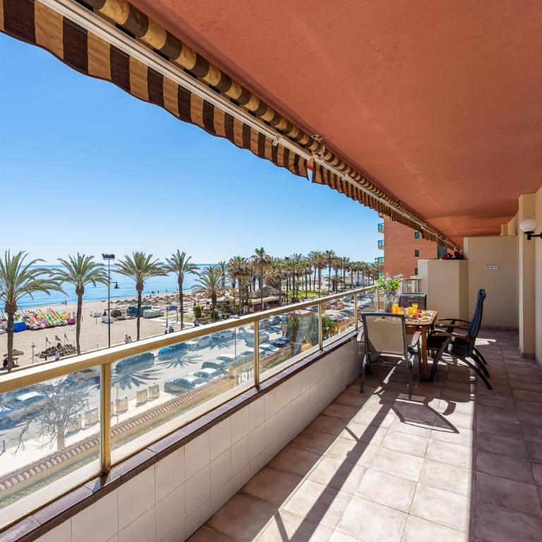 797 HOLIDAY RENTALS - Amplio piso con terraza en primera línea de playa - Apartamento con vistas al mar - 7