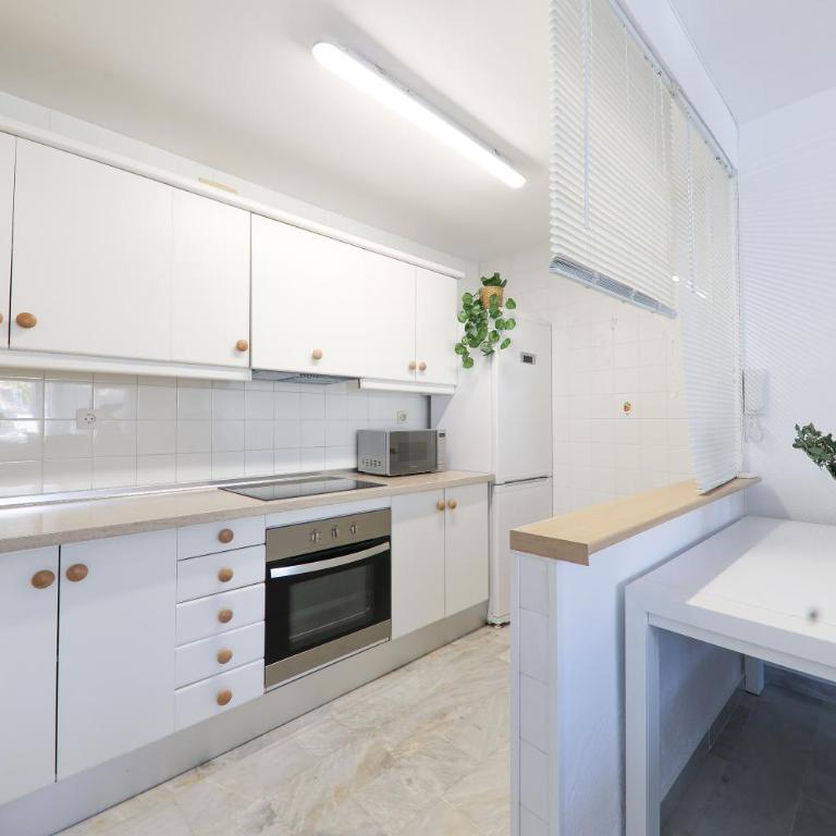 El Castillo del Sol - One-Bedroom Apartment - 12
