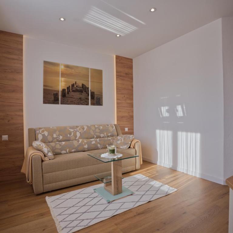 Ferienhaus Holzer - Apartment mit 1 Schlafzimmer und Seeblick - 1