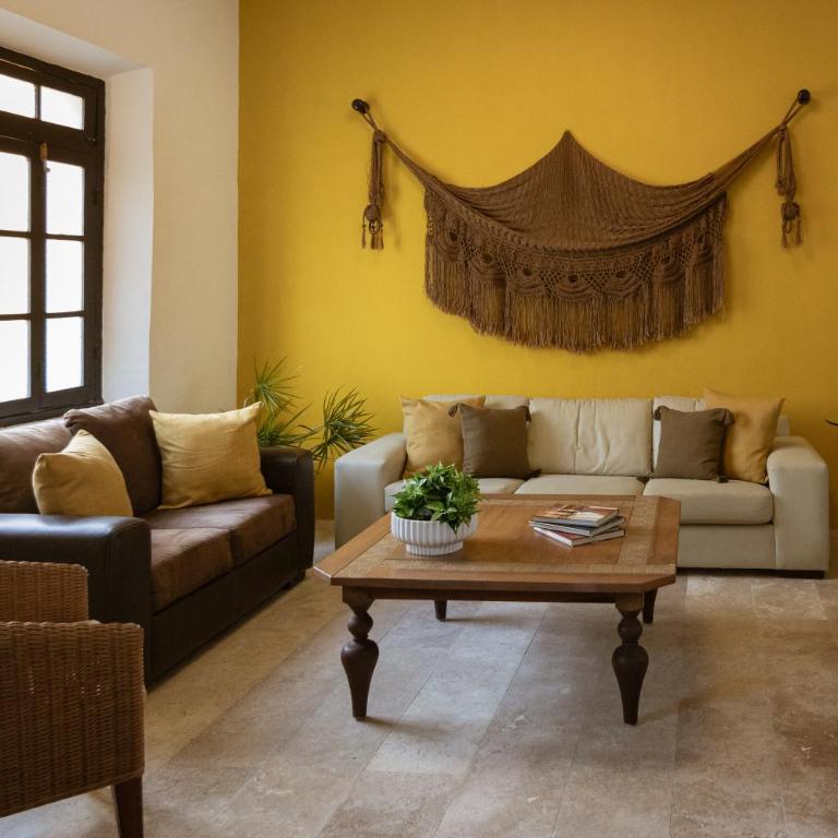 Casa Ubicada en el corazon de Merida, AC y piscina! - Casa de 3 dormitorios - 1
