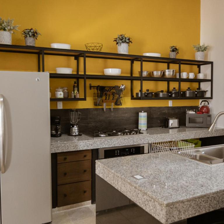 Casa Ubicada en el corazon de Merida, AC y piscina! - Casa de 3 dormitorios - 4