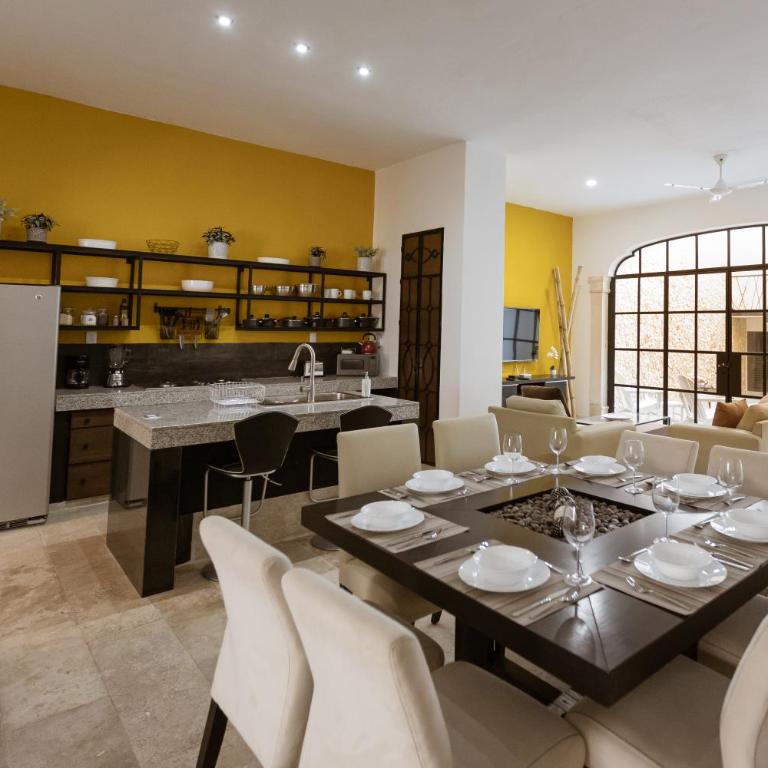 Casa Ubicada en el corazon de Merida, AC y piscina! - Casa de 3 dormitorios - 5
