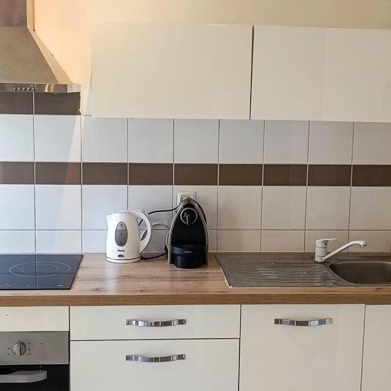 Proche centre & Proximité plage - One-Bedroom Apartment - 15