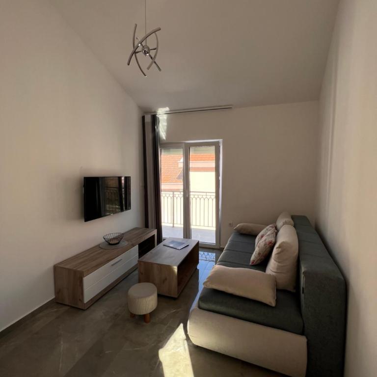 Luna Apartment - One-Bedroom Apartment - 1