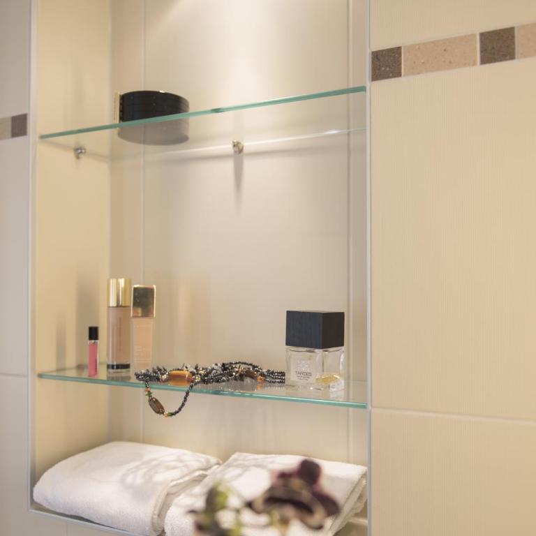 Hotel Schlicker - Großes Doppelzimmer - 4