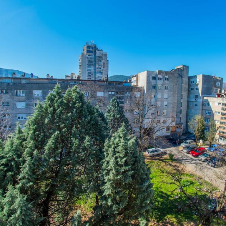 Elegant Avenue Escape - One-Bedroom Apartment - 9
