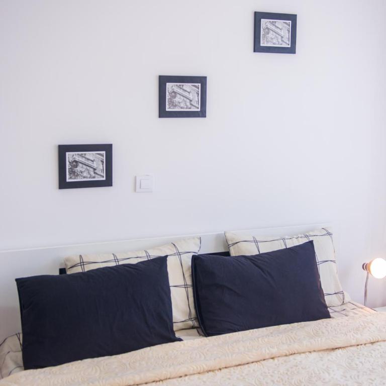Elegant Avenue Escape - One-Bedroom Apartment - 40