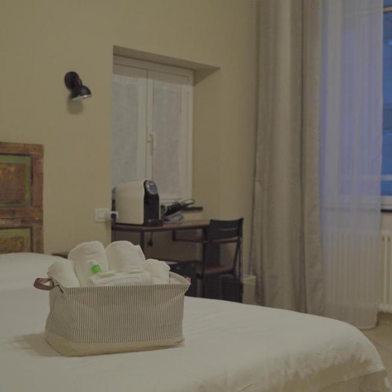 Piccolo Borgo - Camera Matrimoniale con Bagno Privato - 6