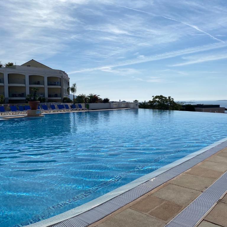 Les Ingres SCLS - Parking, Piscine, Vue Mer - Appartement - Vue sur Mer - 18
