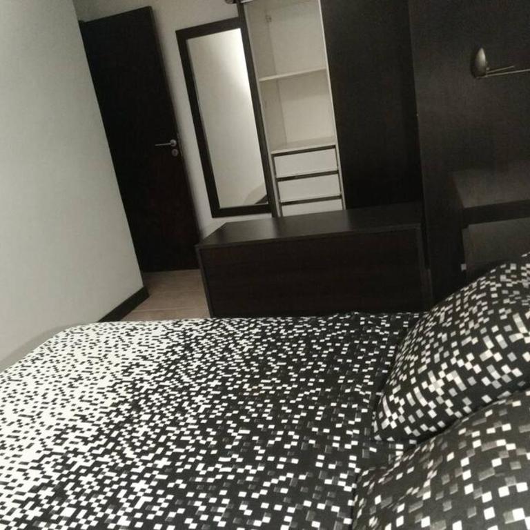 Departamento a 20 metros del mar y 1 cuadra centro. - Apartamento de 2 dormitorios - 49