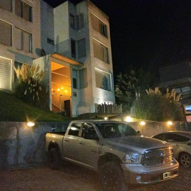 Departamento a 20 metros del mar y 1 cuadra centro. - Apartamento de 2 dormitorios - 23