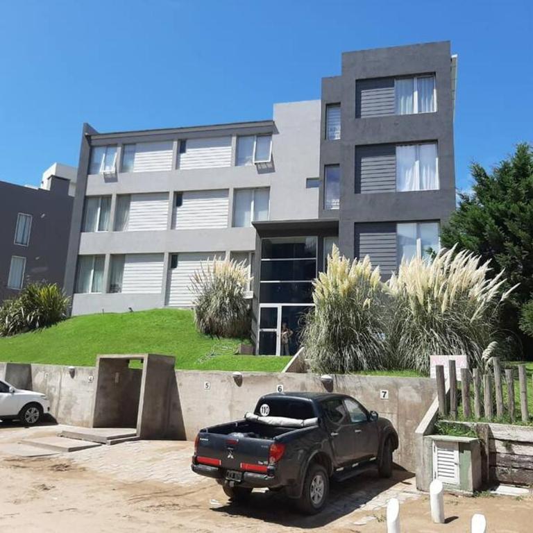 Departamento a 20 metros del mar y 1 cuadra centro. - Apartamento de 2 dormitorios - 37