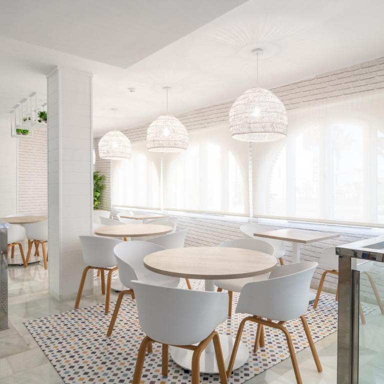 Hotel Nerja Club by Dorobe - Habitación Doble con balcón - 6