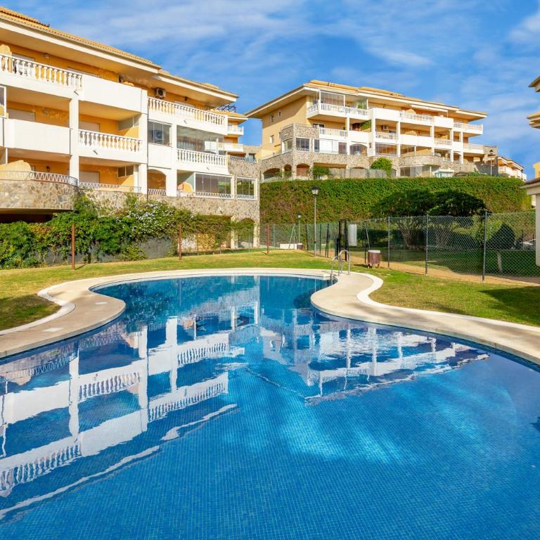 Seaview apt in Fuengirola by Costarentals - Ref 67 - Apartamento de 2 dormitorios - 2