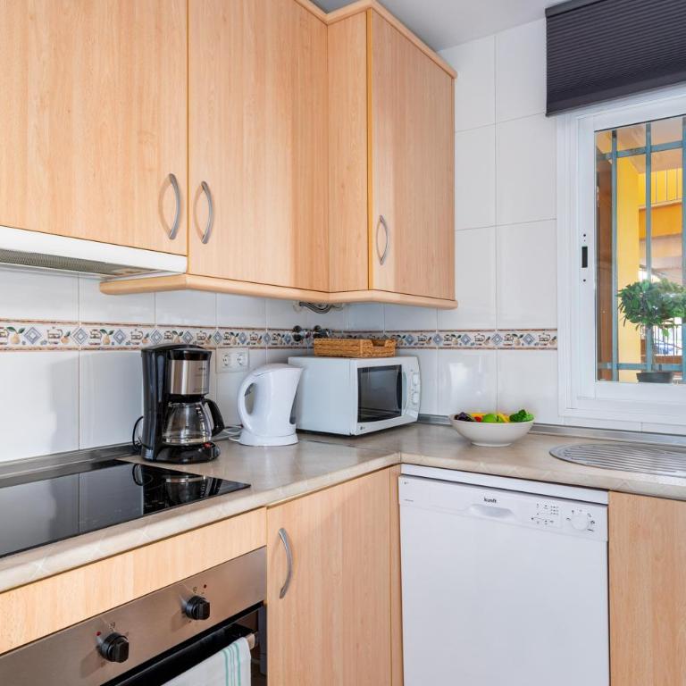 Seaview apt in Fuengirola by Costarentals - Ref 67 - Apartamento de 2 dormitorios - 7