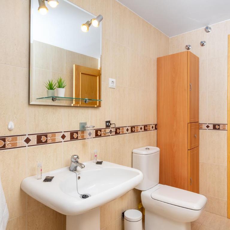 Seaview apt in Fuengirola by Costarentals - Ref 67 - Apartamento de 2 dormitorios - 21
