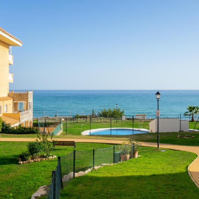 Seaview apt in Fuengirola by Costarentals - Ref 67 - Apartamento de 2 dormitorios - 24