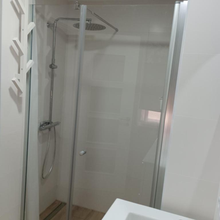 Fantástico piso con piscina y balcón en el Medano - Apartamento de 3 dormitorios - 15