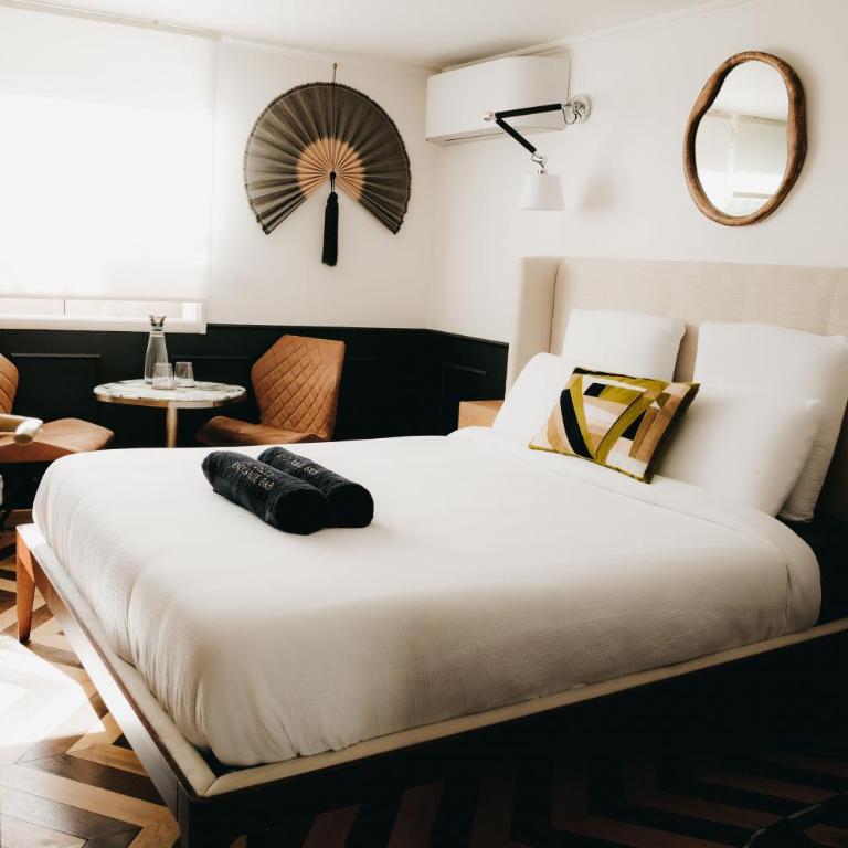 La Belle Endormie B&B French Guest house - Chambre Double Supérieure avec 1 Lit Queen-Size - 5