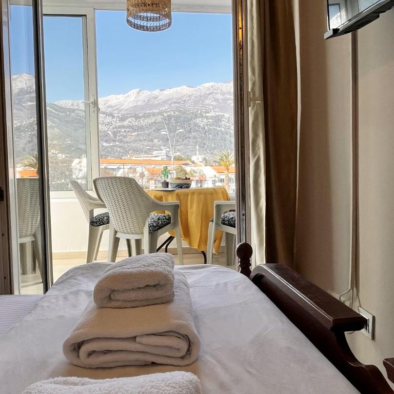 Villa Merci Budva - Apartman sa 2 Spavaće Sobe i Balkonom - 5