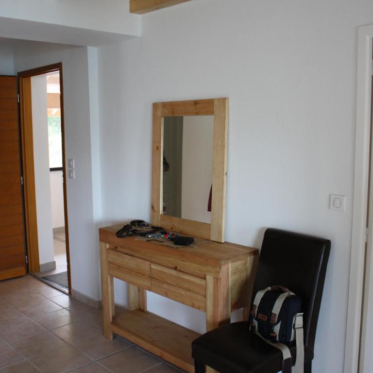 Vue imprenable sur Lac de Serre-Ponçon à Chorges : appt prestige 8 pers - Three-Bedroom Apartment - 4