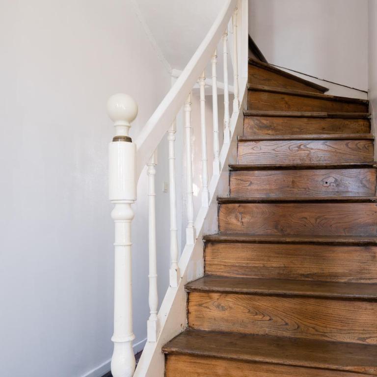 Maison Famille-Confort-Terrasse Jardin-Vue Cathédrale - Three-Bedroom House - 14