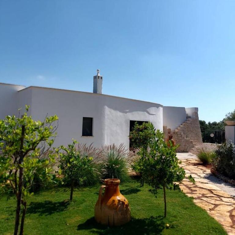 Trullo dei Mori, sea view villa with swimming pool - Three-Bedroom Villa - 19
