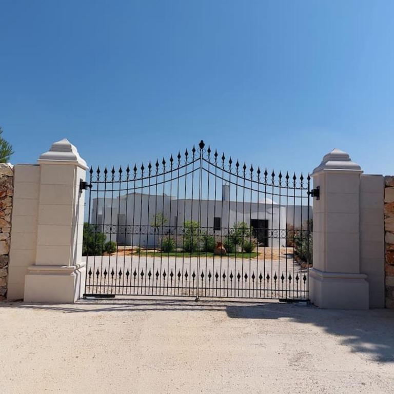 Trullo dei Mori, sea view villa with swimming pool - Three-Bedroom Villa - 23