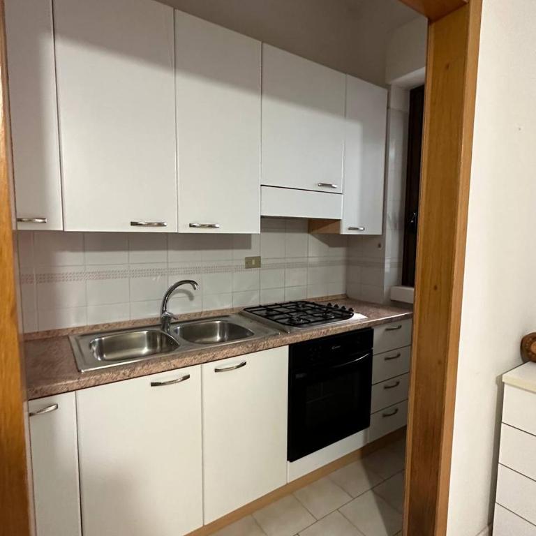 A casa di Stefania - Appartamento con 2 Camere da Letto - 9