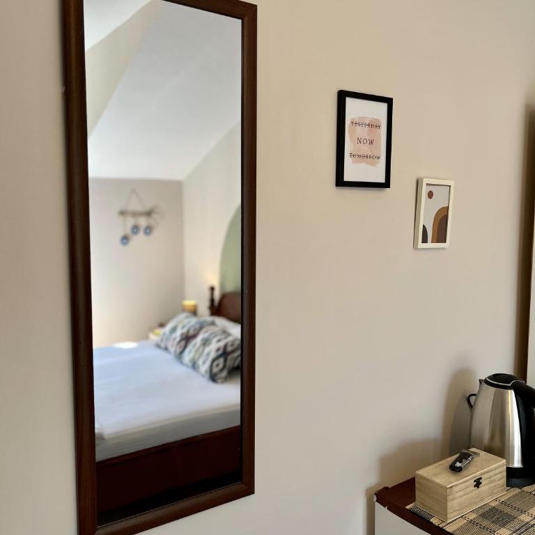 Villa Merci Budva - Komfor Dvokrevetna Soba sa Bračnim Krevetom i Balkonom - 10